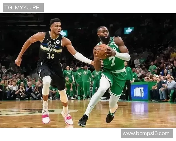 字母哥决定不提前续约将关注雄鹿能否实现总冠军梦想